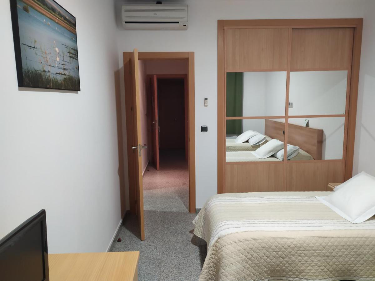 La Lantejuela Hotel Albanta מראה חיצוני תמונה