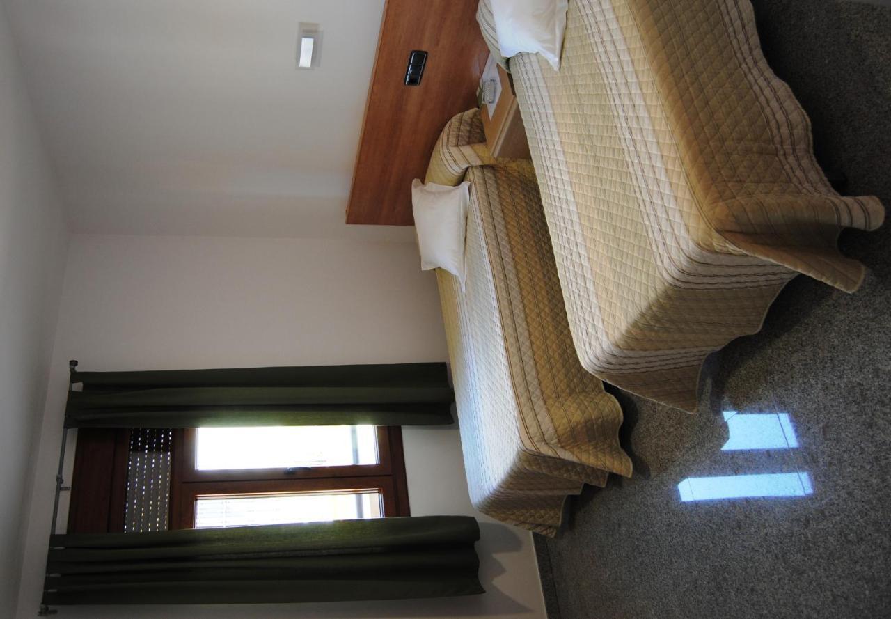 La Lantejuela Hotel Albanta מראה חיצוני תמונה